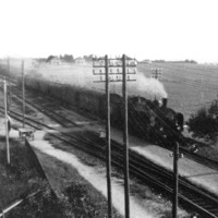 Eine Dampflok auf der Bahnlinie Kempten-Ulm